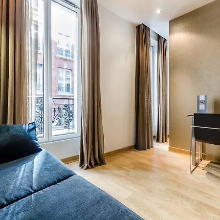 엑세 파노라마 3* 파리